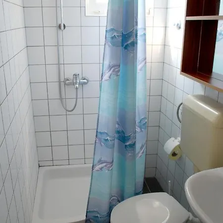 Lokunja Bed & Breakfast