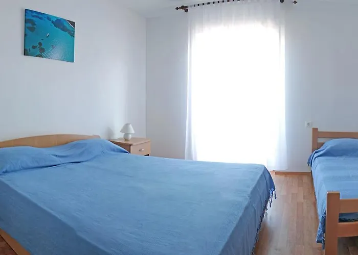 Bed & Breakfast Lokunja 2*